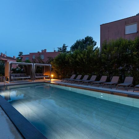 Hotel Emaus Новиград Экстерьер фото