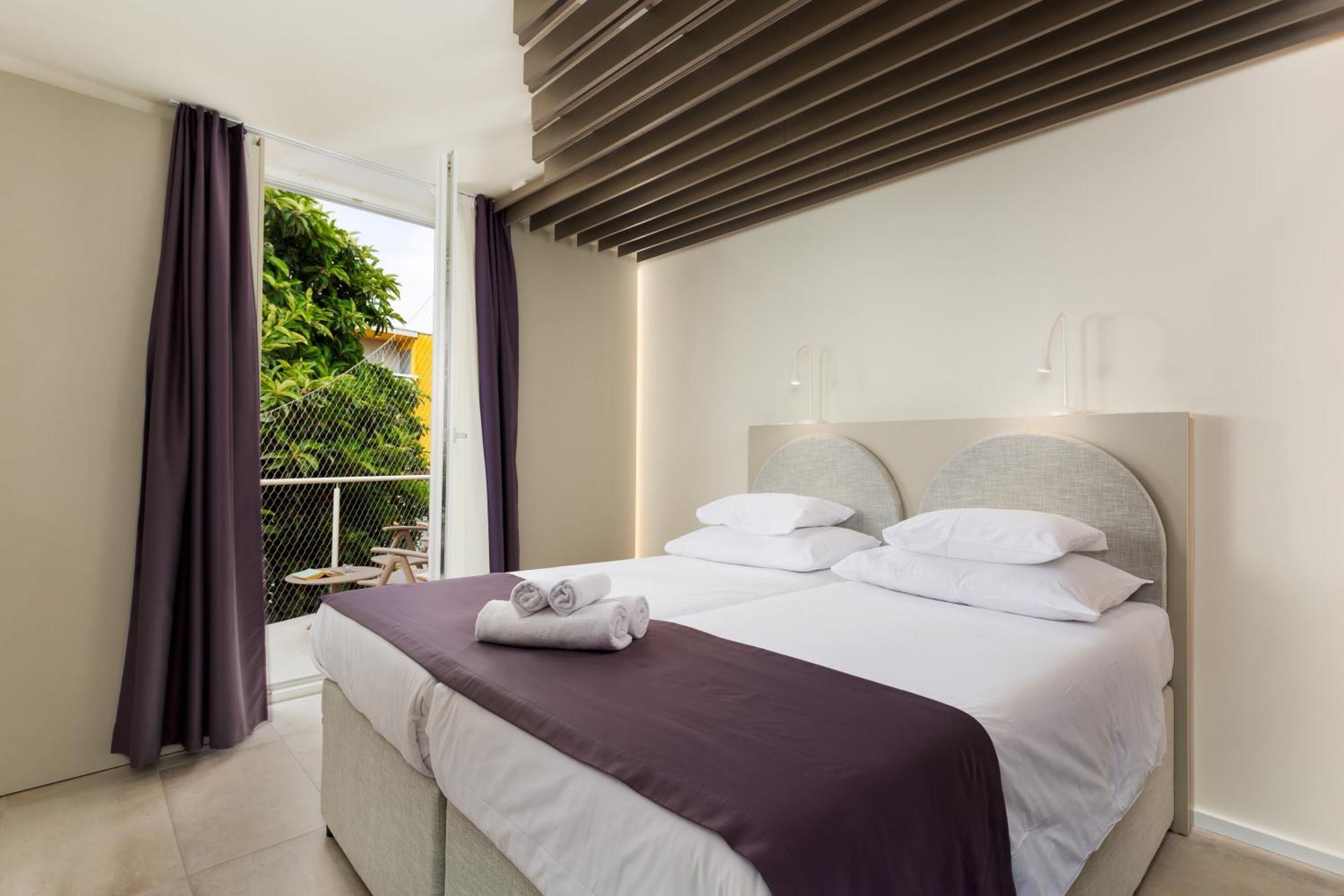 Hotel Emaus Новиград Экстерьер фото